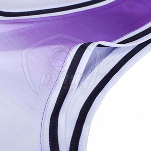 Uniforme de Baloncesto de Alta Calidad con Diseño Personalizado y Logotipo Impreso, Ropa Deportiva, MOQ Bajo, Servicio OEM - Product Image 4