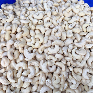 Noix de cajou en vrac, noyaux de cajou, emballage personnalisé, noyaux de cajou SANTIGO - Product Image 1