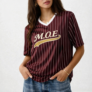 Camiseta de fútbol americano estilo béisbol de malla para mujer, cuello en V, con rayas, logotipo personalizado, poliéster transpirable, ropa de equipo, suministro OEM al por mayor - Product Image 6