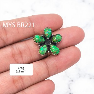แหวนเงินแท้ 925 ดีไซน์ดอกไม้สุดเก๋ งานแฮนด์เมด ประดับพลอยสีเขียวทองแดง ขายดีอันดับต้นๆ สำหรับขายส่ง - Product Image 2