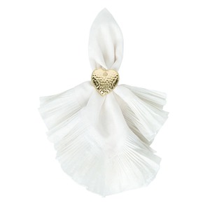 Anneau de serviette en métal martelé en forme de cœur de luxe pour une décoration de table élégante, un mariage, un dîner romantique et une mise en scène de table à domicile. - Product Image 1