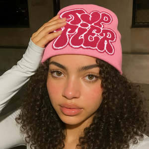 Bonnets en tricot jacquard graphique style streetwear pour hommes et femmes, imprimés, chauds pour l'hiver, mode urbaine unisexe - Product Image 1