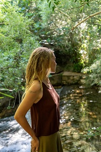 Top Corto Elástico Suave, Minimalista, para Uso Diario, Cómodo, Informal, Básico, para Combinar en Capas y Estilizar Atuendos Diarios - Product Image 3