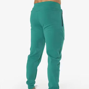 Ensemble de survêtement personnalisé haut de gamme pour homme, coupe ajustée, en molleton technique texturé, avec sweat à capuche et pantalon de jogging - Product Image 5