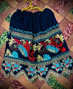 Faldas Bordadas Tradicionales de Poliéster de Alta Calidad Personalizadas con Diseños de las Islas del Pacífico, Micronesia y Polinesia para Mujer, para Todas las Temporadas - Product Image 2