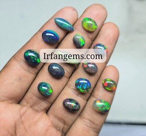 Magnifique opale noire éthiopienne Welo, pierres précieuses opales brillantes et arc-en-ciel, formes variées, cabochon d'opale noire éthiopienne, cadeau pour elle - Product Image 2