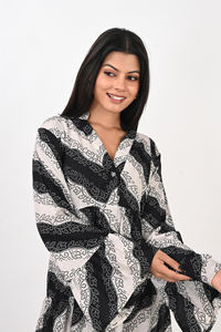 Robe en coton à imprimé floral élégant, col en V, manches longues, taille ajustable avec lien, ourlet asymétrique, mode bohème décontractée d'été - Product Image 5