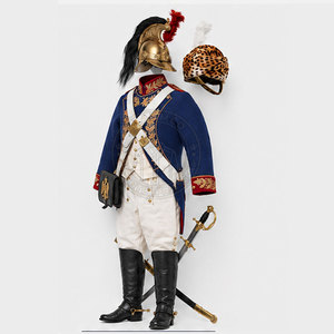 Uniforme de Cuirassier Élégant pour Homme, Respirant, avec un Artisanat Raffiné et un Design Durable, Idéal pour les Expositions - Product Image 3
