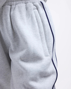 Premium Quality Fabric Wholesale Custom Women's Winter Sweatpants <b>Fleece</b> <b>Jogger</b> With Side Stripe Elastic Waist Streetwear Bottom - Product Image 6