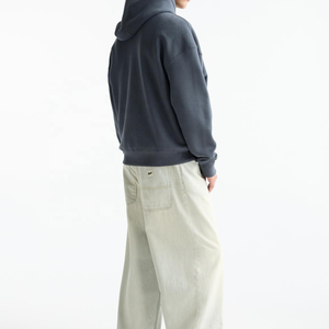 เสื้อฮู้ดดี้โอเวอร์ไซส์คุณภาพพรีเมียม สีน้ำเงินเดนิม สำหรับผู้ชาย มีกระเป๋าแบบมัฟฟ์ พร้อมเชือกผูกที่คอ และโลโก้แบบกำหนดเองได้ - Product Image 5
