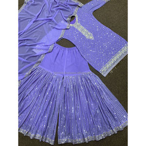 Fabzonefabindia FZHK1533 présente un nouveau ensemble de fête magnifique et élégant, avec broderies lourdes et travail de sequins de 5 mm, composé d'un haut, d'un sharara et d'un dupatta. - Product Image 5