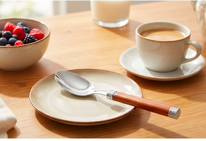 Ensemble de couverts en acier inoxydable avec manches en bois et finition polie miroir, parfait pour les événements de mariage et la vaisselle de table - Product Image 3