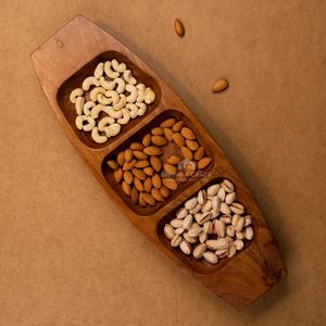 Bandeja de Madera Hecha a Mano con Tres Compartimentos, de Madera de Acacia o Mango, para Servir Frutos Secos, Nueces, Aperitivos y Regalos - Product Image 2