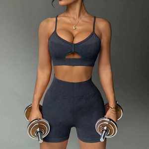 Conjunto de yoga 2026 personalizado: Top corto y shorts fruncidos con efecto push-up, ropa deportiva acanalada, ropa de entrenamiento con acabado lavado a la arena, ropa deportiva sin costuras frontales, diseño hueco. - Product Image 5