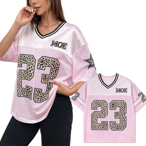Camisetas de Verano para Mujer, Talla Grande, Personalizadas, con Estampado de Leopardo Rosa, Cuello en V, Estilo Jersey Oversize, Ropa Urbana, Camiseta de Fútbol Americano - Product Image 1