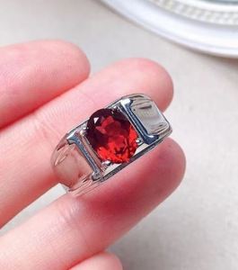 แหวนโกเมนผู้ชาย เงินแท้ 925 ชุบทอง แหวนแต่งงานแบบหนามเตย ขนาด 7x9 มม. สีแดง พลอยประจำเดือนมกราคม ของขวัญสำหรับคุณพ่อ เครื่องประดับ - Product Image 1