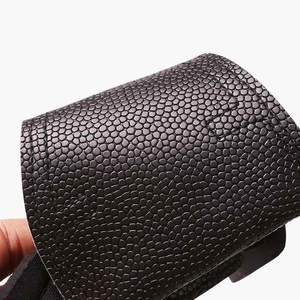 Sangles de poignet de protection pour la musculation en cuir microfibre avec rembourrage épais et logo personnalisé - Product Image 4