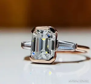 Anillo Solitario de Diamante Cultivado en Laboratorio de 1 Quilate, Corte Radiante, Oro Blanco Sólido de 10k/14k/18k, Ecológico y de Lujo, Libre de Níquel y Plomo - Product Image 1
