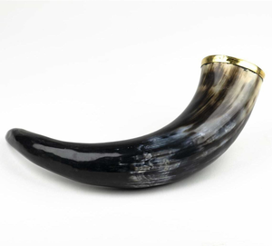 Mug à boire viking en corne de buffle fait main avec poignée, tasse à bière en corne naturelle pour bar à domicile et cadeau - Product Image 1