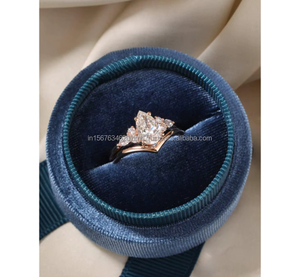 Joyería de Diamantes de Oro de Lujo de 10K/14K/18K |   Anillos, Collares y Pendientes de Oro Fino Personalizados, Diamantes Naturales Certificados para Bodas - Product Image 1