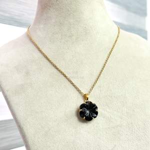 Colgante de flor de ónix negro AAA, collar de cristal con flor para mujer, colgante de ónix negro tallado a mano, joyería artesanal. - Product Image 2