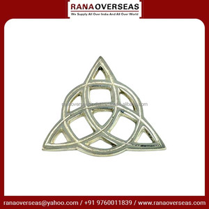 Azulejo de altar para colgar en la pared de metal Triquetra superventas al por mayor disponible en varios tamaños para uso doméstico y espiritual - Product Image 5