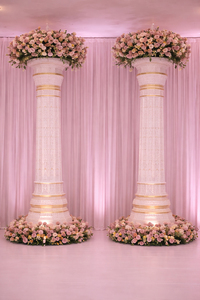 การตกแต่งเวทีงานเลี้ยงฉลองสมรสแบบอินเดียสีขาวสุดหรู ชุดเฟอร์นิเจอร์เวทีงานแต่งงานดีไซน์เนอร์สุดหรู - Product Image 4