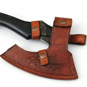 Hacha Vikinga Tomahawk de Acero al Carbono Forjado a Mano, Diseño con Acero al Carbono de Alta Calidad, Tallado de Alta Calidad - Product Image 5