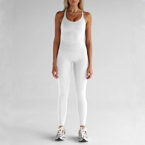Women's Black Sporty Tank Top With Built-In Chest <b>Pad</b> Scoop <b>Neck</b> Knitted Breathable Workout Wear - Product Image 4