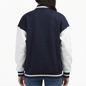 Blouson universitaire personnalisé pour femme, style baseball, avec boutons-pression, col et poignets en tricot côtelé, vêtements de sport d'équipe, fournisseur en gros - Product Image 2
