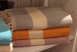 Couverture en coton turc rose vif à chevrons Couverture de pique-nique ou de plage Couverture de lit à usage multiple Couverture de jet classique - Product Image 6