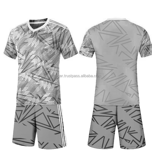 Maillot de football France personnalisé de haute qualité, léger, à séchage rapide, respirant, anti-UV, extensible dans quatre directions, avec impression du logo - Product Image 1