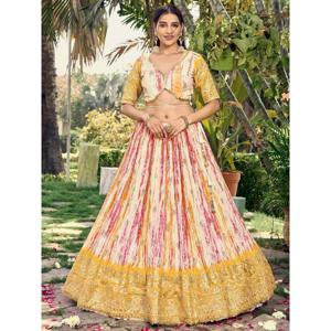 A buscar blanco y amarillo Digital impreso Chinon Haldi Wear Lehenga Choli - Product Image 5