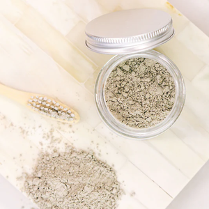 Poudre dentaire naturelle à base de plantes pour des gencives saines, une bouche propre et un soutien en émail - Product Image 4