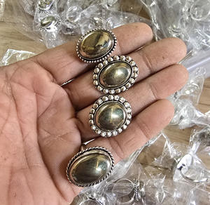 Vente en gros de bagues en cristal naturel multi-pierres, bague ajustable en pierre précieuse ovale taillée en diamant, fournisseur en gros de bagues en cristaux - Product Image 5