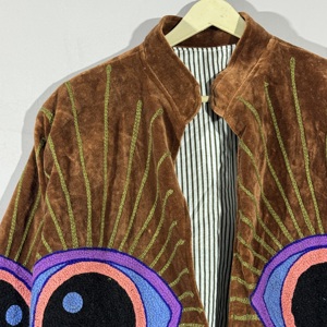 Veste en velours marron brodée – Manteau bohème fait main pour festival, vêtement d'extérieur artistique, style bohème unique - Product Image 3