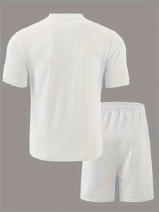 Conjunto de ropa informal moderna de verano para hombre, elegante combinación de camisa de manga corta y pantalones cortos, ligero y cómodo - Product Image 3