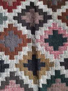 Tapis coloré pour la maison, tissage plat personnalisé en jute et laine, tapis kilim adaptés au salon, à la chambre et à la chambre d'enfant - Product Image 3