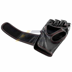 Gants de boxe MMA de qualité supérieure, respirants, design unique, personnalisation des couleurs noir et gris. - Product Image 2