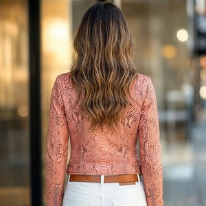 Veste en cuir matelassée pour femme, effet peau de serpent, avec doublure en soie, écologique et respirante, pour l'hiver - Product Image 6