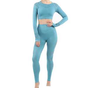 Conjunto de Yoga para Mujer de 2 Piezas Hecho en Pakistán a Precio Económico, Conjunto de Yoga Cómodo para Mujer, Venta en Línea - Product Image 6