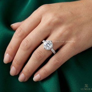 Bague de fiançailles personnalisée en diamant de laboratoire IGI, taille brillant rond, or blanc 9K 10K 14K 18K, pavée - Product Image 5
