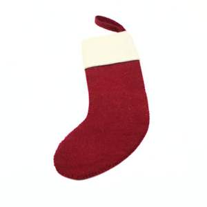 Calcetín Navideño Hecho a Mano con Diseño de Árbol, Ecológico y Suave, de Lana, Marca Kriti Craft - Product Image 3