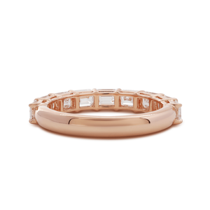Bague de mariage demi-éternité de luxe en or rose 14K avec diamant de laboratoire taille émeraude East West et diamant de laboratoire taille marche de 4,3 mm - Product Image 6