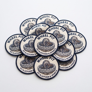 Écussons brodés hexagonaux personnalisés pour carrosserie de camion, vente en gros, fabricant de badges artisanaux en vrac - Product Image 3