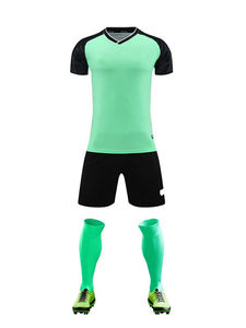 Ensembles d'uniformes d'arbitre de football 100 % polyester par sublimation avec découpe automatisée, vêtements d'entraînement sur mesure – Extensibles et séchage rapide - Product Image 4