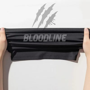 Short de basket-ball blanc pour homme BLOODLINE avec imprimé griffe grise, numéro 30 bleu, bande latérale, séchage rapide, design sportif - Product Image 4