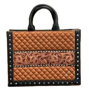 Bolso Bandolera de Cuero Acolchado Hecho a Mano con Estampado Animal Bohemio - Elegante, Ecológico y Duradero para Viajes, Uso en Verano/Invierno - Product Image 1