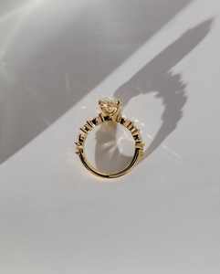 Anillo de Compromiso Personalizado para Mujer, Plata 925, Piedra Principal Ovalada, Moissanita Color D, VVS1, Anillo de Halo, Anillo de Promesa - Product Image 3