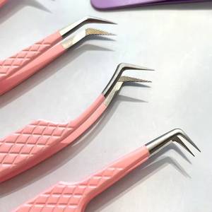 Pinzas de Precisión para Pestañas de Acero Inoxidable con Punta Suave en Acabado Rosa y Dorado para Uso Profesional - Product Image 2